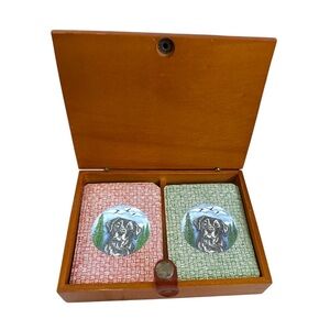 VINTAGE➕Embossed Dog Wood Box With 2 Decks Of Playing Cards